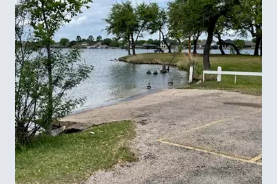 820 Ports O Call Drive, Granbury, TX 76048 - Photo 25