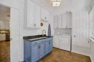 2708 Rockbrook Dr, Plano, TX 75074 - Photo 13