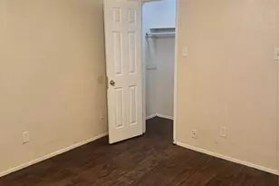 2301 Holly Dr, Euless, TX 76039 - Photo 11