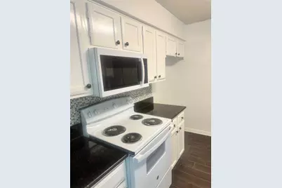 2301 Holly Drive, Euless, TX 76039 - Photo 15