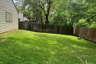 2301 Holly Dr, Euless, TX 76039 - Photo 27