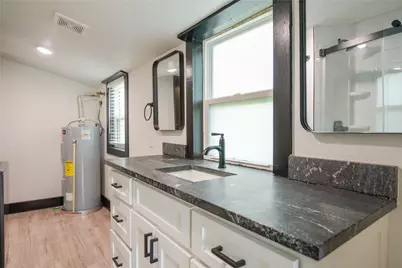 1281 Swan Street, Stephenville, TX 76401 - Photo 9