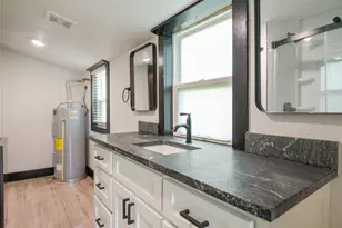 1281 Swan St, Stephenville, TX 76401 - Photo 9