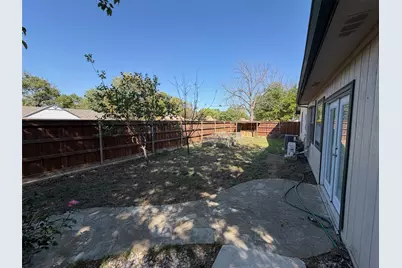 3616 Sandhurst Drive, Arlington, TX 76001 - Photo 33