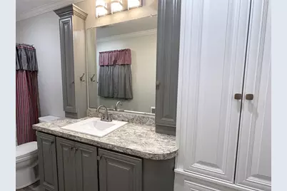 421 S 8th Avenue, Teague, TX 75860 - Photo 27