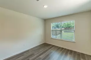136 Morning Glory, Sanger, TX 76266 - Photo 9