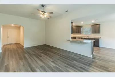 136 Morning Glory, Sanger, TX 76266 - Photo 5