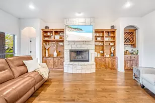 42176 Augusta Dr, Whitney, TX 76692 - Photo 17