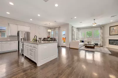 1016 W Bluff Way, Roanoke, TX 76262 - Photo 3