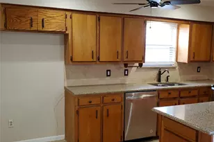 1409 Archery Ln, Garland, TX 75044 - Photo 11