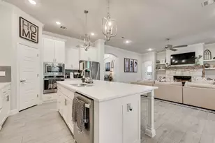 101 Oxford Ct, Weatherford, TX 76088 - Photo 11