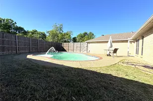 4522 Westlake Dr, Garland, TX 75043 - Photo 17