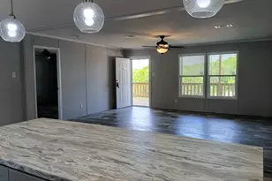 660 Woodhaven Dr, Springtown, TX 76082 - Photo 7