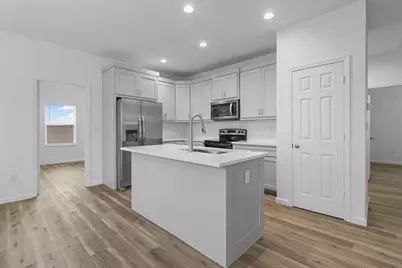 311 N Helton Street, Randolph, TX 75475 - Photo 1