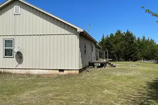 2110 Co Rd 1220, Savoy, TX 75479 - Photo 7