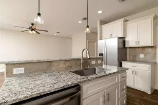 405 Titus Dr, Springtown, TX 76082 - Photo 19