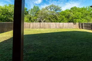 405 Titus Dr, Springtown, TX 76082 - Photo 35