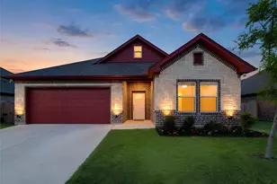 405 Titus Dr, Springtown, TX 76082 - Photo 3