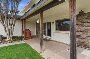 1920 Avignon Ct, Carrollton, TX 75007 - Photo 31