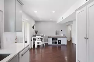 1920 Avignon Ct, Carrollton, TX 75007 - Photo 11