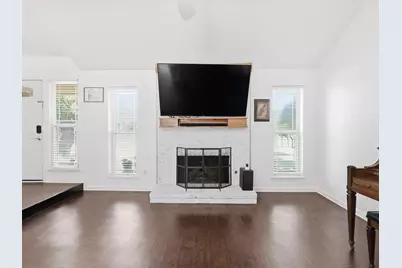 1920 Avignon Court, Carrollton, TX 75007 - Photo 15