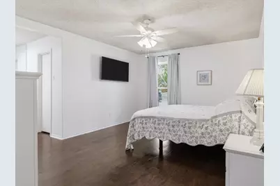 1920 Avignon Court, Carrollton, TX 75007 - Photo 19