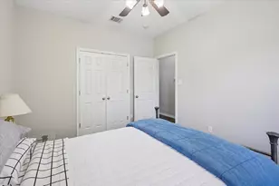 868 Valley Ridge Rd, Burleson, TX 76028 - Photo 31