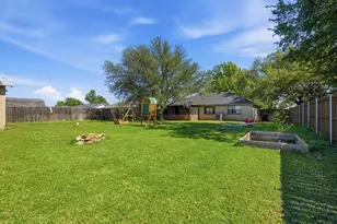 4041 Country Meadows Cir, Granbury, TX 76049 - Photo 19