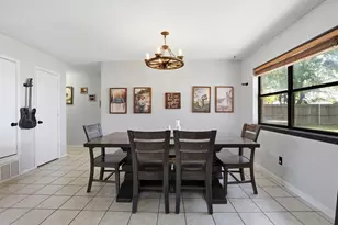 4041 Country Meadows Cir, Granbury, TX 76049 - Photo 7