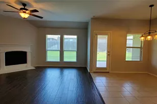 929 Lake Woodland Dr, Little Elm, TX 75068 - Photo 3