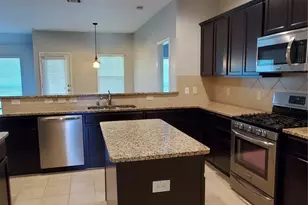 929 Lake Woodland Dr, Little Elm, TX 75068 - Photo 7