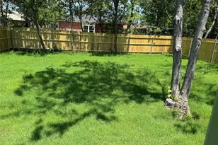 3912 Oneal St, Greenville, TX 75401 - Photo 3