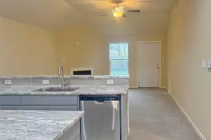 3912 Oneal St, Greenville, TX 75401 - Photo 7