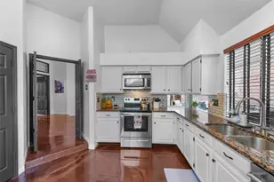 411 Red River Trail, Irving, TX 75063 - Photo 5