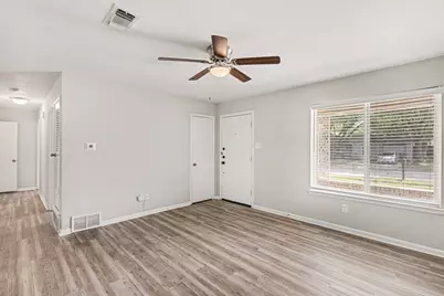 821 E Bovell Street, Crowley, TX 76036 - Photo 5