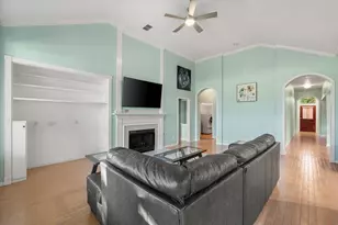 1002 Muirfield Dr, Mansfield, TX 76063 - Photo 7