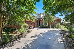 109 Diablo Dr, Burleson, TX 76028 - Photo 3
