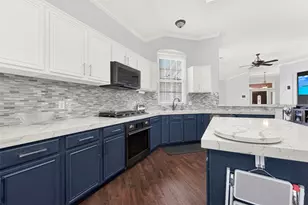 409 Jennifer Ln, Arlington, TX 76002 - Photo 7