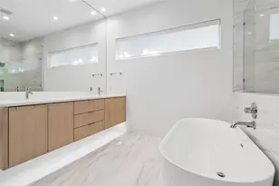 3932 Valley Ridge Rd, Dallas, TX 75220 - Photo 13