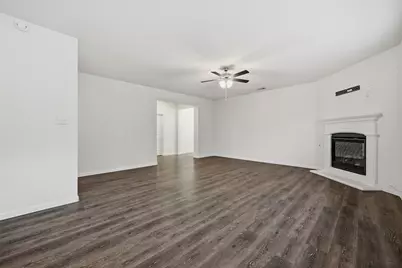 3947 Oak Creek Circle, Denison, TX 75020 - Photo 7