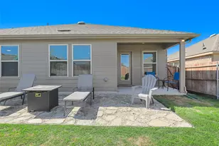 945 English Dr, Aubrey, TX 76227 - Photo 23