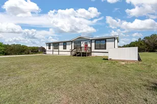 9128 Prairie Ridge Ct W, Cleburne, TX 76033 - Photo 3