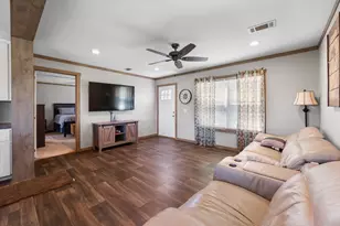 9128 Prairie Ridge Ct W, Cleburne, TX 76033 - Photo 15