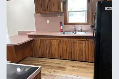 379 S Center Street, Gladewater, TX 75647 - Photo 13