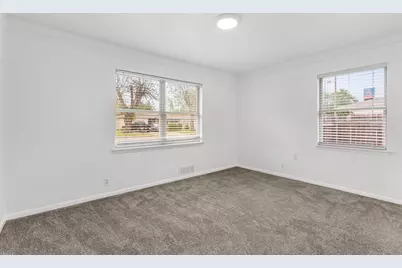 7324 Oakland Lane, North Richland Hills, TX 76180 - Photo 21