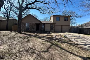 721 Timberoaks Dr, Azle, TX 76020 - Photo 1