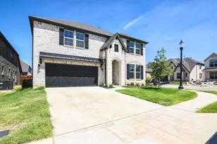 2009 Creekvista Dr, Lewisville, TX 75010 - Photo 3