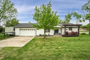 417 8th St, Justin, TX 76247 - Photo 1