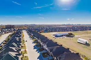 17311 Texas Pistache Dr, Dallas, TX 75252 - Photo 19