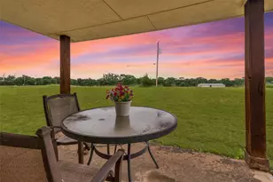 210 Hilltop Cir, Blue Ridge, TX 75424 - Photo 23